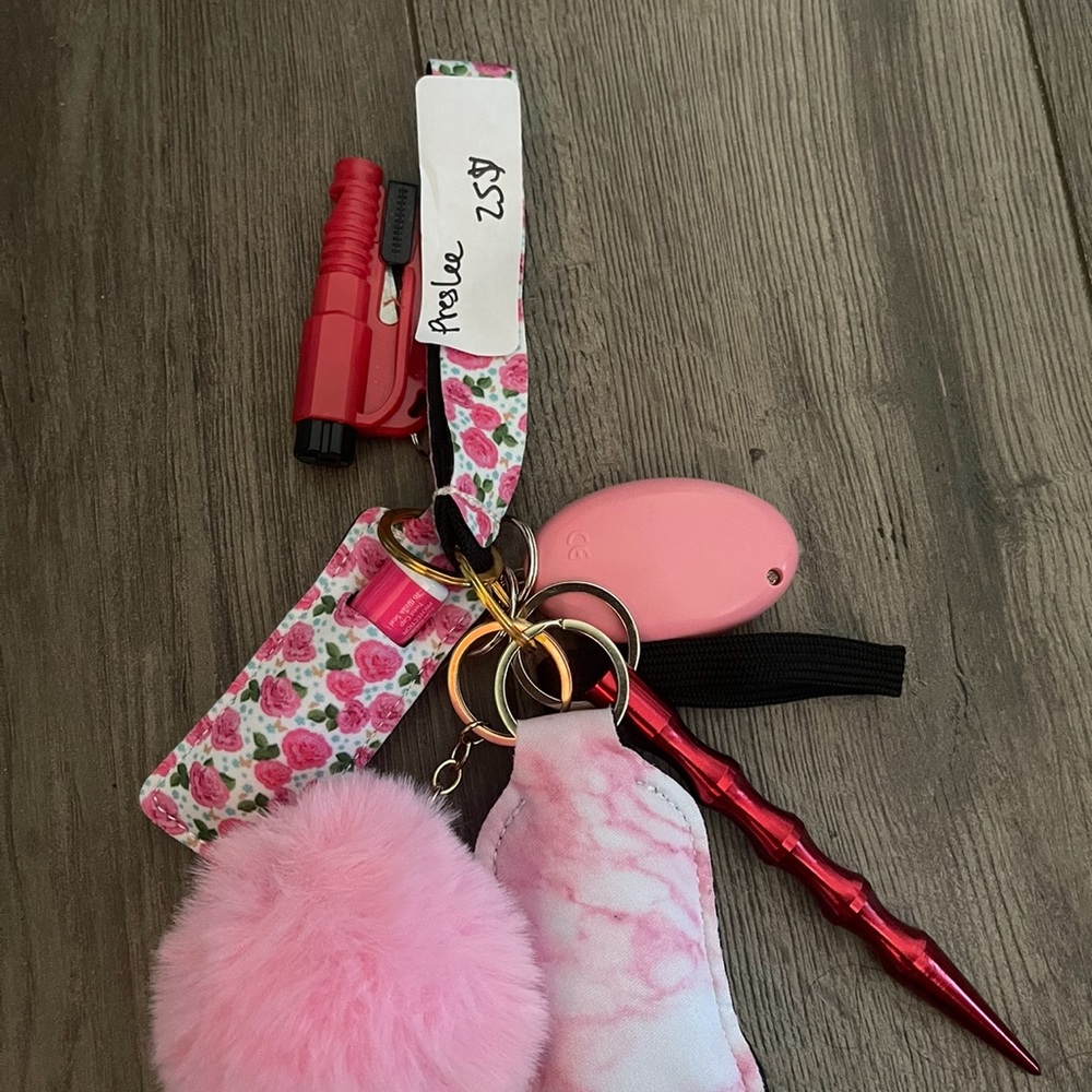 Safety keychains - Picture 6 of 9